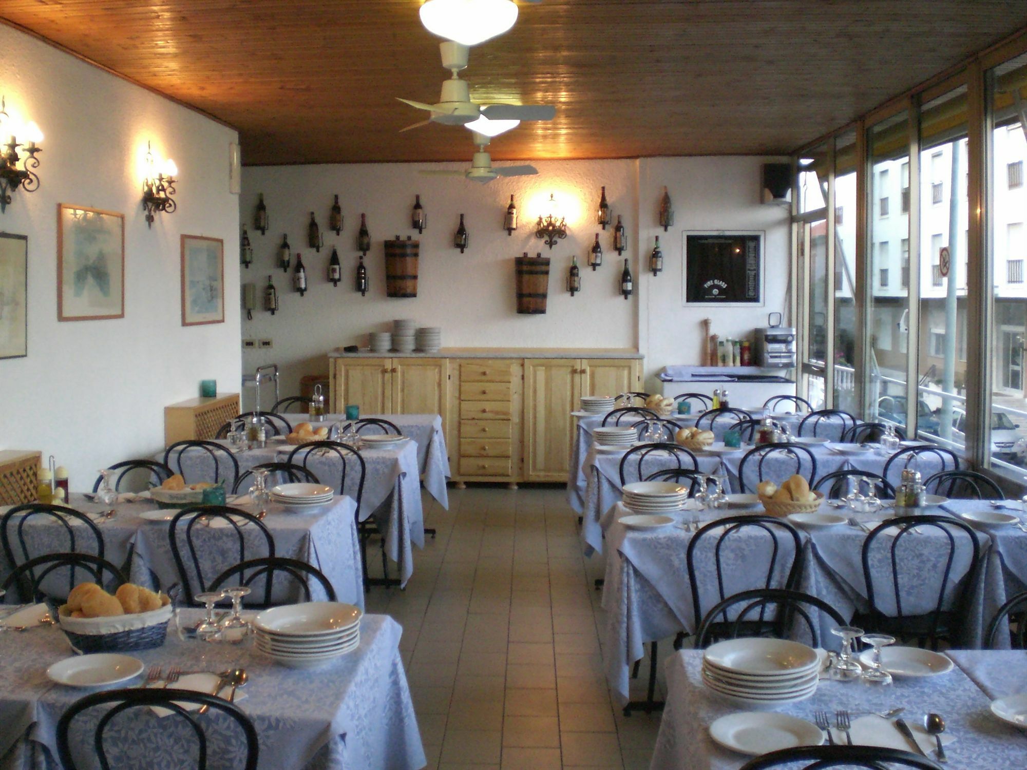 Hotel Nettuno Диано Марина Екстериор снимка