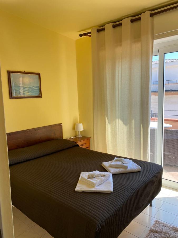 Hotel Nettuno Диано Марина Екстериор снимка